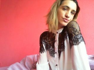 CuteeAngelic - Video chat xXx with this gold hair Hard girl 