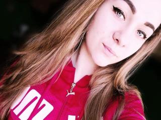 FlameBerry - Show live nude with a auburn hair Nude young lady 