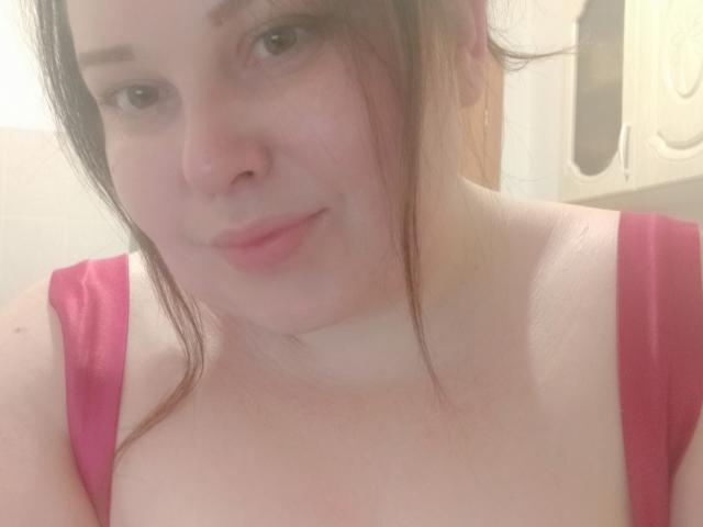 CalleestaX - Live cam nude with this golden hair Exciting young lady 