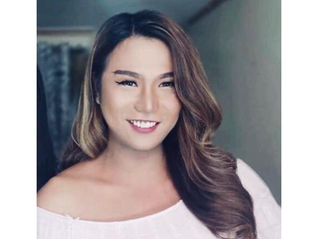 HugeCockTranny - Live sex cam - 7592540