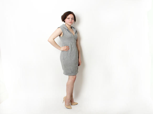 CutieeSue - Web cam hot avec une étonnante fille française avec des seins de taille moyenne sur le site Xlovecam 