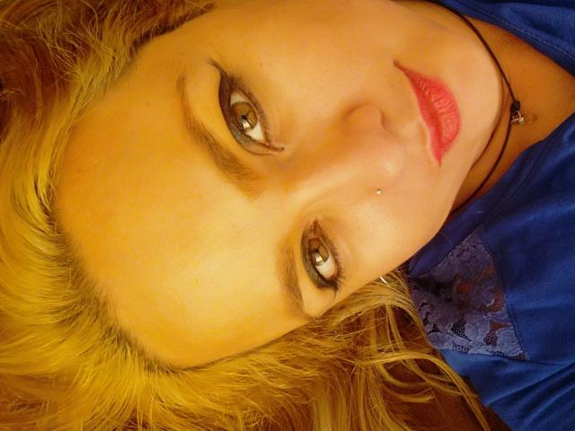 TastyCamila - פורנו בשידור חי ומצלמת סקס - 7602460