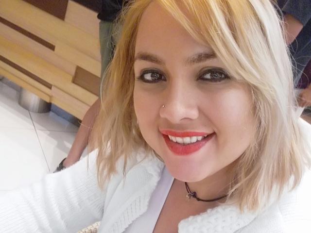 TastyCamila - פורנו בשידור חי ומצלמת סקס - 7602476