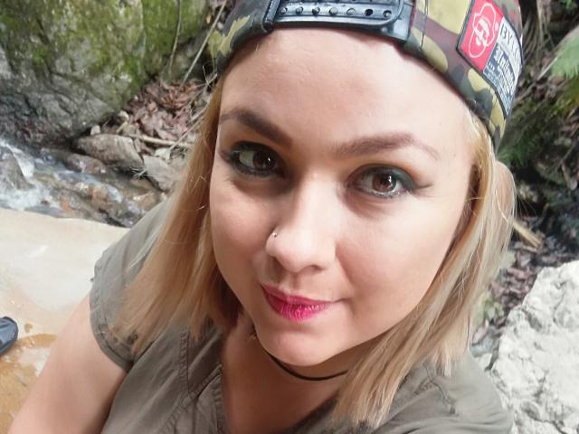 TastyCamila - פורנו בשידור חי ומצלמת סקס - 7602492