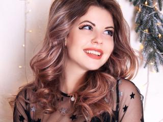 MissHaleyH - online show xXx with this XXx young and sexy lady with standard titties 