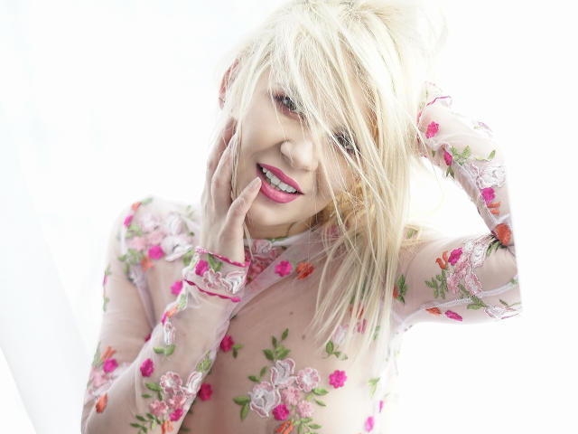 LaraCalie - Live porn &amp; sex cam - 7617764