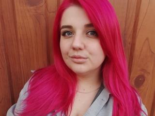 KiraNoir - Chat live sexy with this being from Europe Nude teen 18+ 