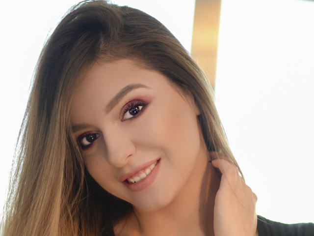 AvalineSuave - Camera khiêu dâm &amp; quyến rũ trực tiếp - 7625972