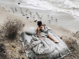 Bmwgirls - Cam xXx avec une Lesbienne avec une belle poitrine sur le service Xlovecam 