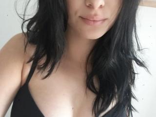 LaraBomb - online chat hard with a shaved intimate parts XXx babe 