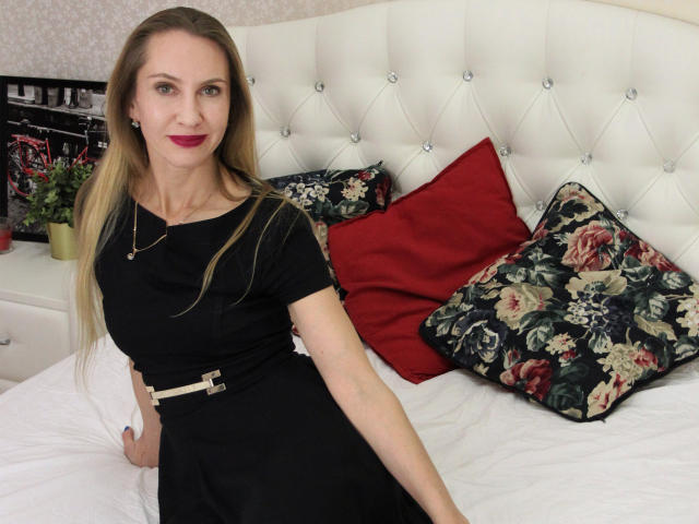 CarryAgeless - Live Sex Cam - 7845956