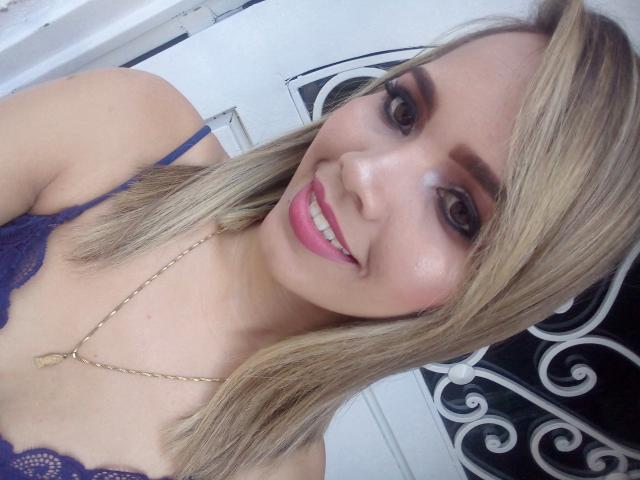 CamilaSanz - Camera khiêu dâm &amp; quyến rũ trực tiếp - 7854152