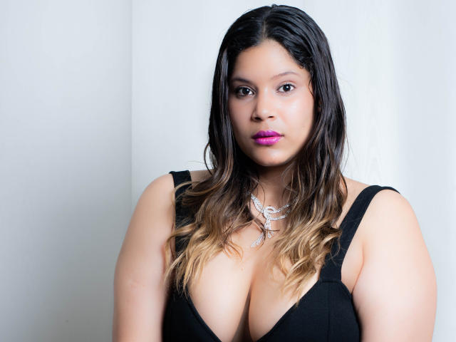 AlissonJones - Sexe cam en vivo - 7882772