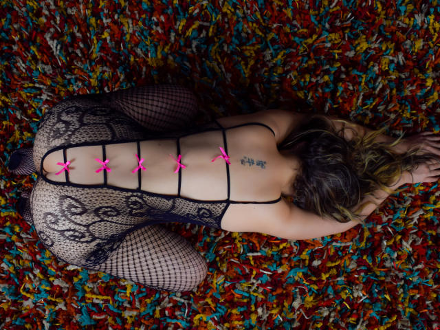 LeilaCross - Porno na żywo i seks kamera - 7887052