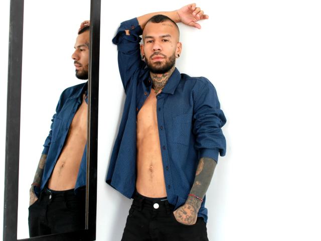 JudaBigCock - Camera khiêu dâm &amp; quyến rũ trực tiếp - 7891436