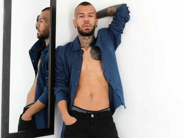 JudaBigCock - Sexe cam en vivo - 7891504