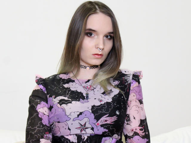 MollyTwetty - Live Sex Cam - 7894984