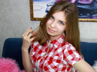 RossandaShy - Webcam live sexy with a being from Europe X 18+ teen woman 