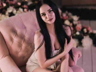 BubblegumLove - Chat live exciting with a dark hair Porn babe 