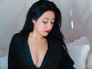 GabyKitty - Chat live sex avec une Séduisante jeune beauté très sexy brune  