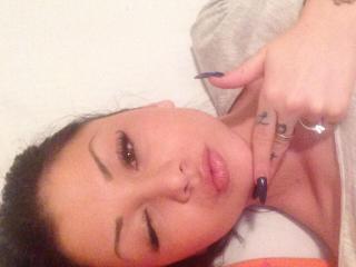 TyannaHottie - Chat cam hard avec cette Ravissante maîtresse française sexy assez fine sur le service XloveCam 