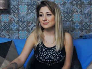 KattieR - Chat hot with a gold hair Exciting girl 