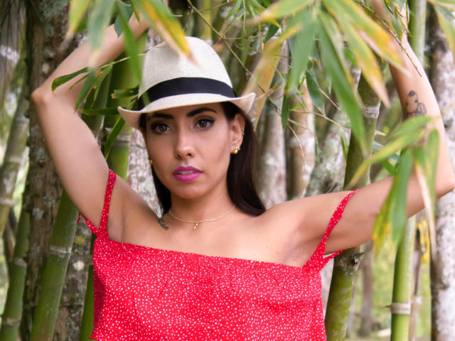 AlanaSimmons - Live Sex Cam - 7915336