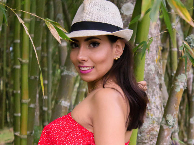 AlanaSimmons - Sexe cam en vivo - 7915372