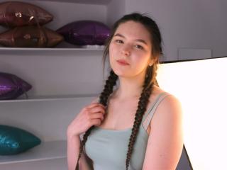 YutaNommik - Webcam live exciting with this auburn hair Hard girl 