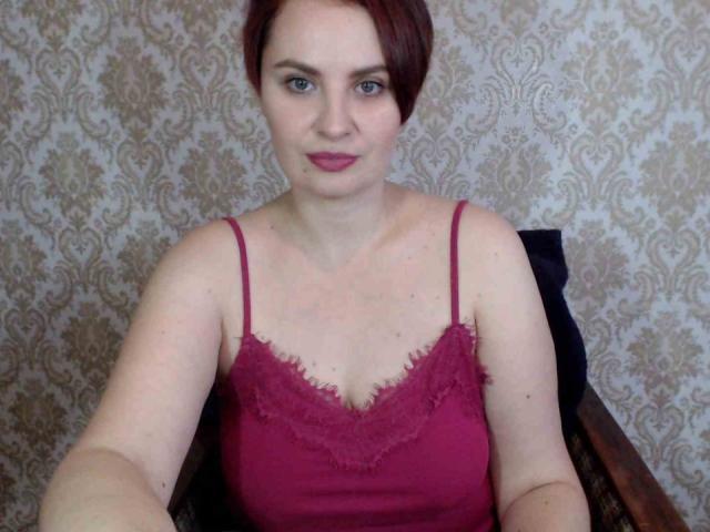 ArdentBarb - Live chat excitant avec une étonnante beauté french européenne sur le service X Love Cam 