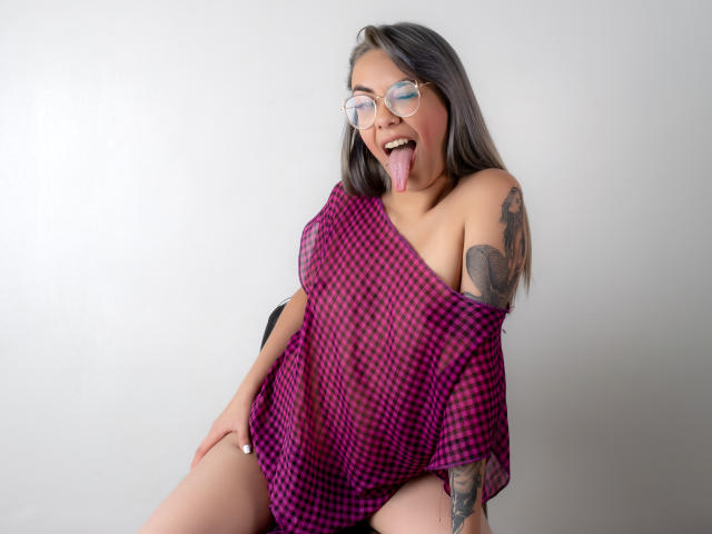 TaylorSmithX - Live porn &amp; sex cam - 7919880