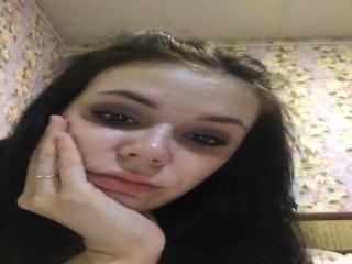 JenniferFlame - online show exciting with this shaved private part X young and sexy lady 