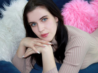 BlueAbelle - Web cam exciting with a shaved genital area Hard teen 18+ 
