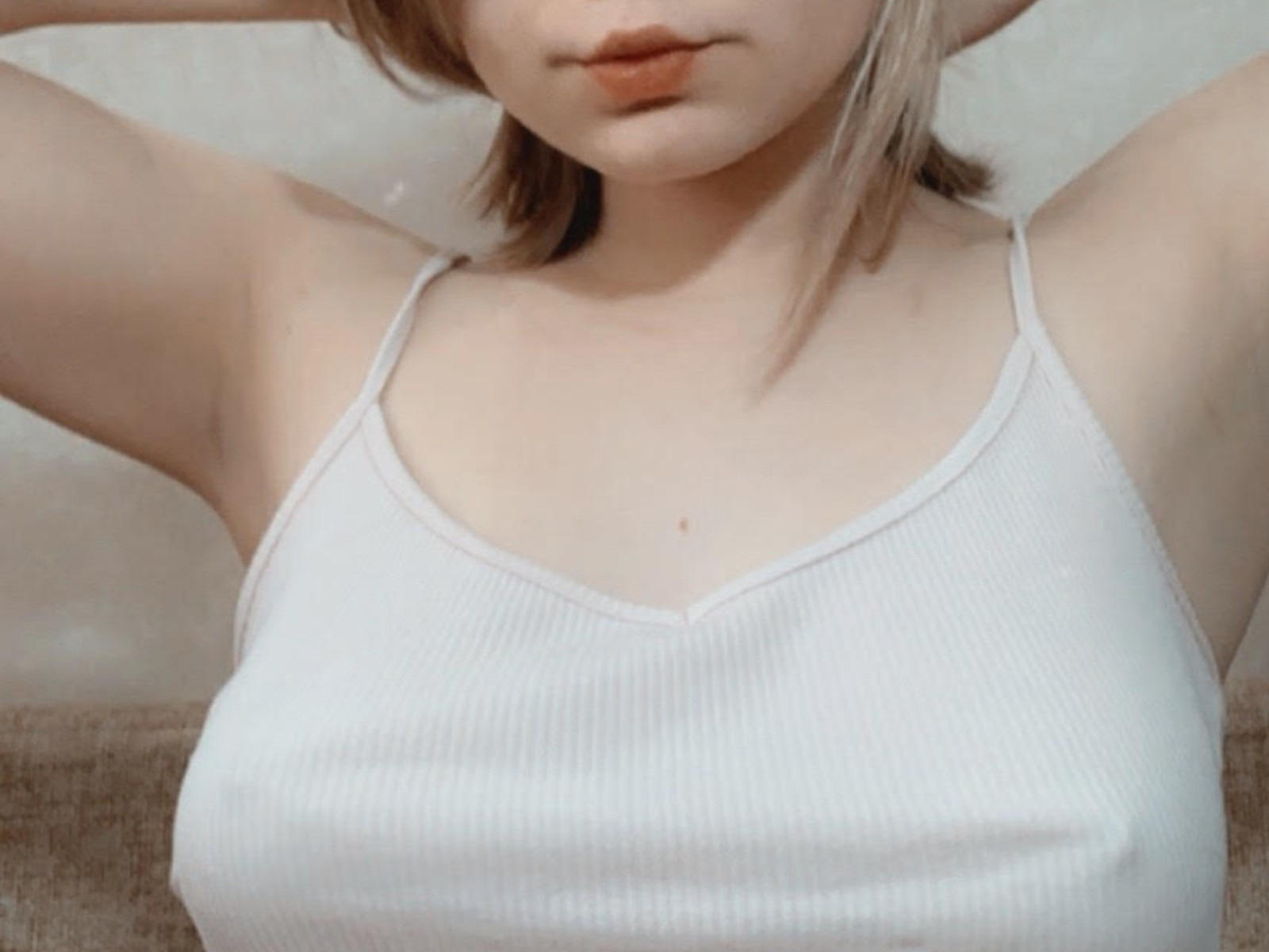 Hafu - online chat hard with this Porn 18+ teen woman 