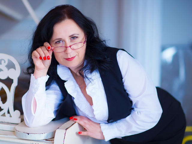 PalmaAnisia - Live cam sex with a huge knockers Nude MILF 