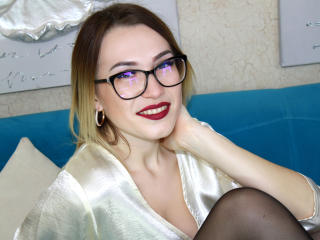 MiaBeautiful - Web cam sexy avec une Superbe femme french bien roulée européenne sur XloveCam 