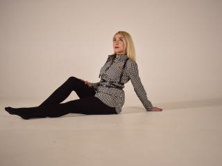 KristyHoneyPie - сексуальная веб-камера в реальном времени - 7958892