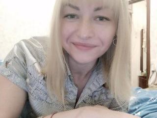 MargoRuso - Chat live sex avec cette Belle cochonne sexy avec des beaux nichons  