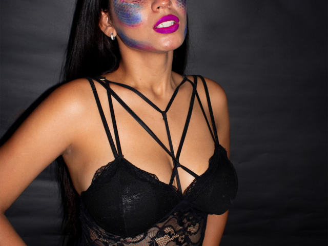 AmberYKorina - Sexe cam en vivo - 7990420