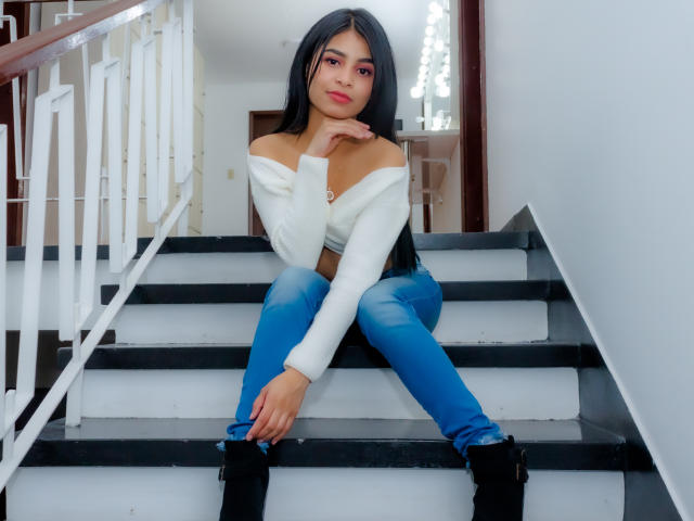 SophieSunnyX - Sexe cam en vivo - 7993760