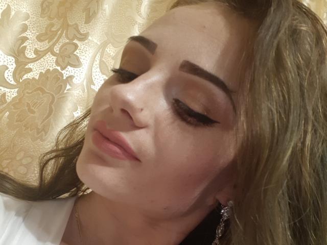 KrasotkaAndJohan - online chat hot with this cocoa like hair Girl and boy couple 