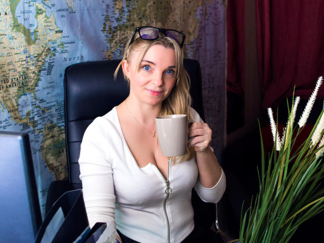 ReganLovely - Live porn &amp; sex cam - 8016856