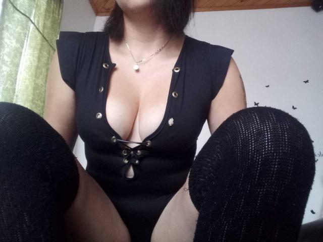 EmillyTylor - Sexe cam en vivo - 8017312