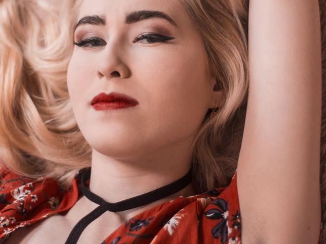 DaniellaCrouse - Live sex cam - 8017404