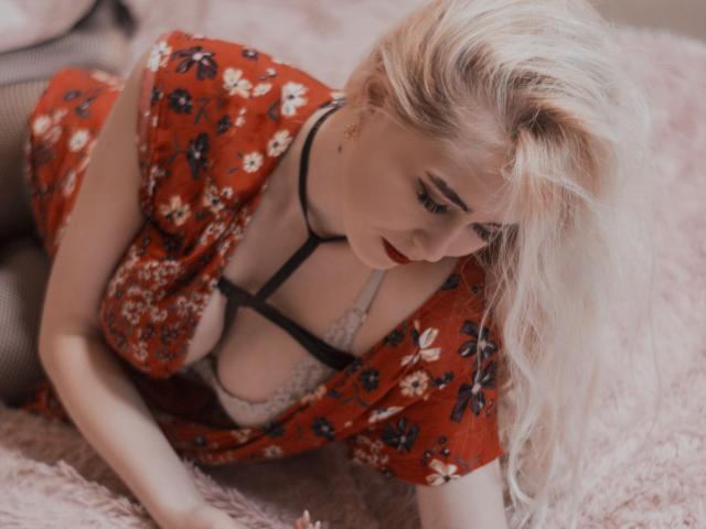 DaniellaCrouse - Live excitant avec une Séduisante canon french avec un corps qui plaira au plus grand nombre|avec un physique idéal|avec une plastique|silhouette|anatomie harmonieuse  