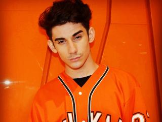 Danielcrush - Live Sex Cam - 8018420