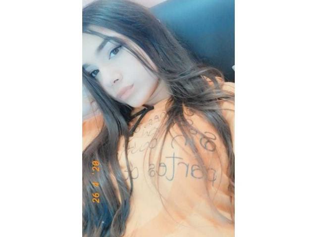 Valeriecute1 - Chat live hot avec une éclatante fille french hot avec une bonne grosse poitrine  