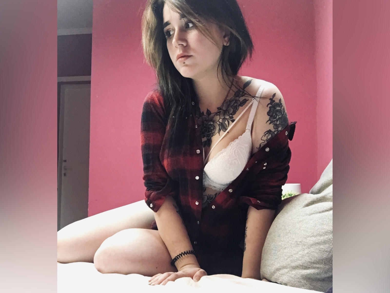 JuliaHood - Live porn &amp; sex cam - 8027716