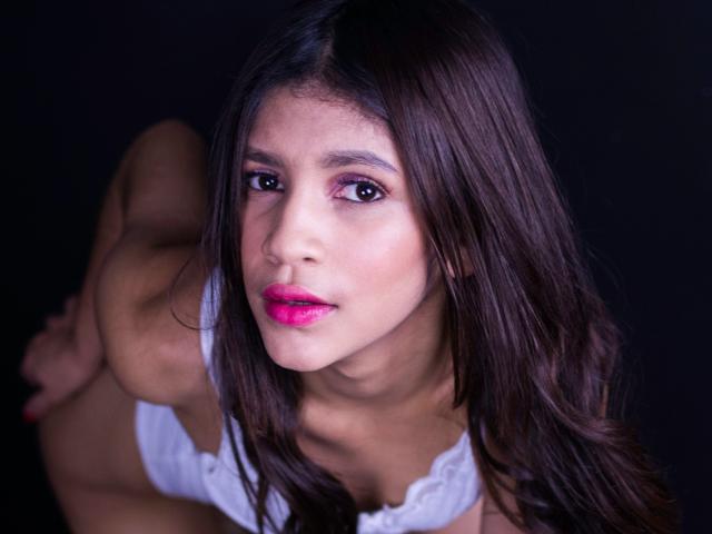 ThiiaraSea - Sexe cam en vivo - 8035144