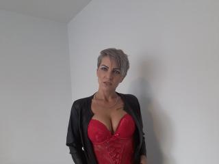 CamMacy - Show xXx avec cette Chaudasse assez filiforme  